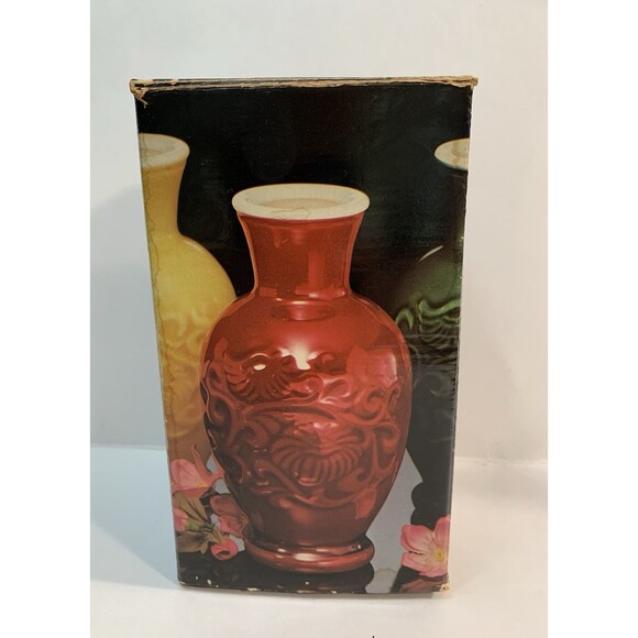 Vintage Avon Red Glass Vase Spring Bouquet Jade Blossom Fragranced - Picture 8 of 10